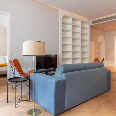 דירה Entreparedes House