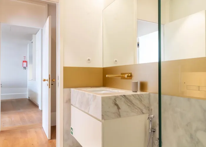 Apartman Entreparedes House