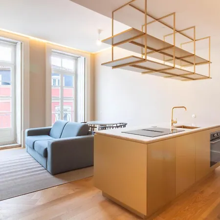 Entreparedes House * Porto