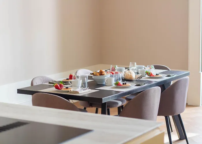 Entreparedes House * 波尔图